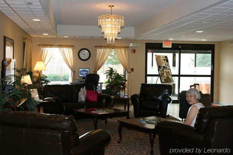 Hampton Inn Порт-Гурон Интерьер фото