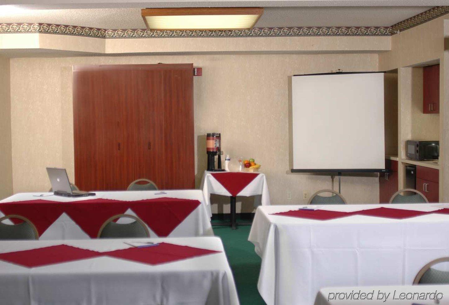 Hampton Inn Порт-Гурон Удобства фото